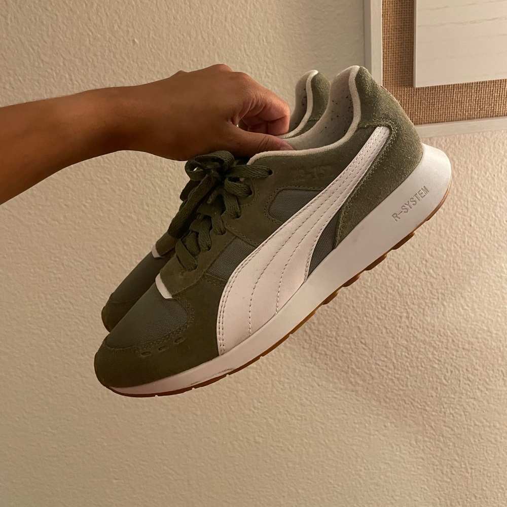 Puma Sneakers Must go ASAP